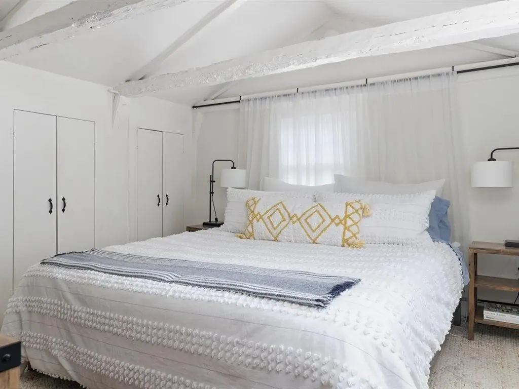 15 Willow Street Newport RI 02840