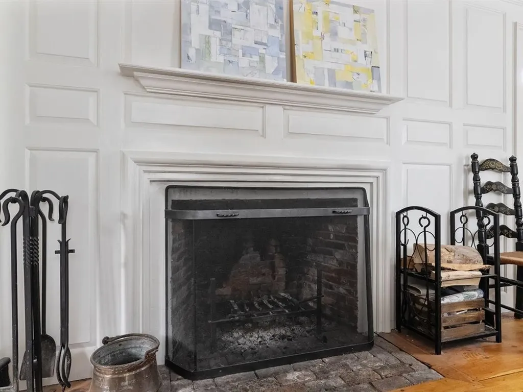 15 Willow Street Newport RI 02840