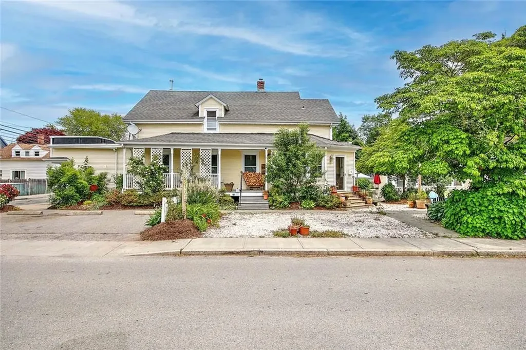 73 Child Street Warren RI 02885