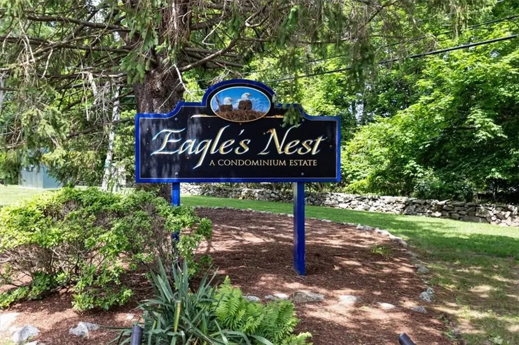 7 Eagle Run Warwick RI 02818