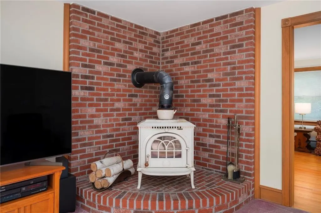 310 Plain Road West Greenwich RI 02817