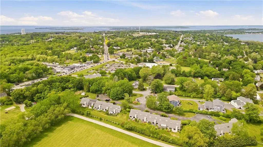 13 Fox Run Portsmouth RI 02871