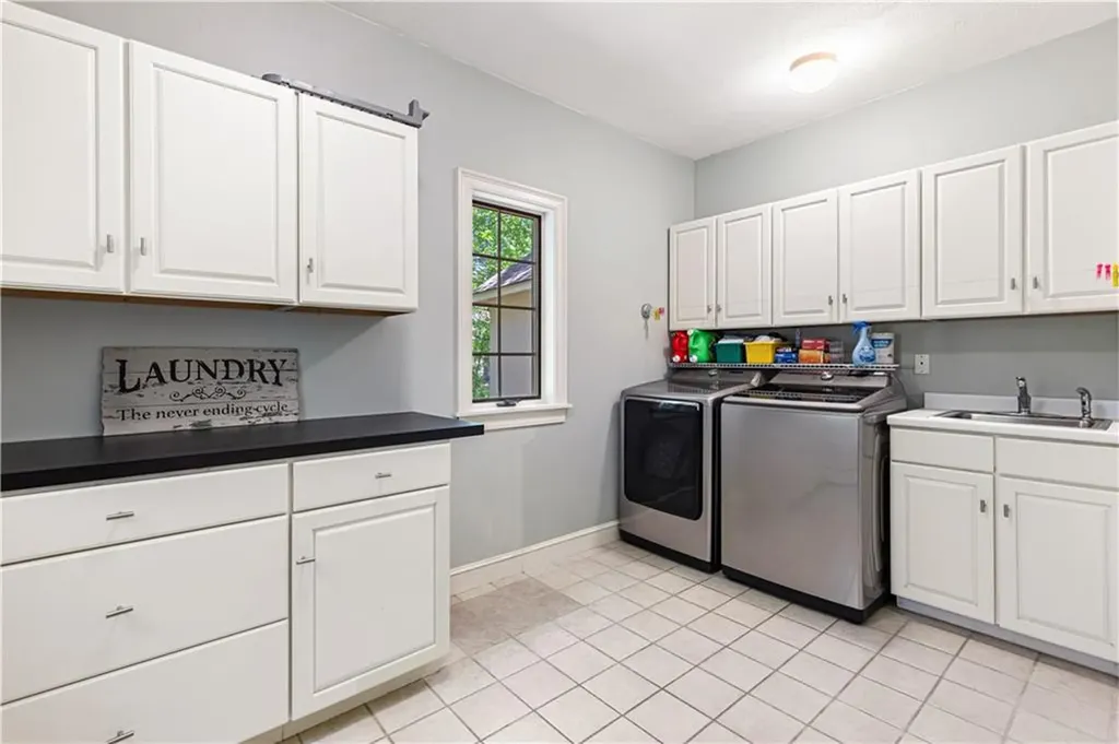 7 Kings Row Cumberland RI 02864