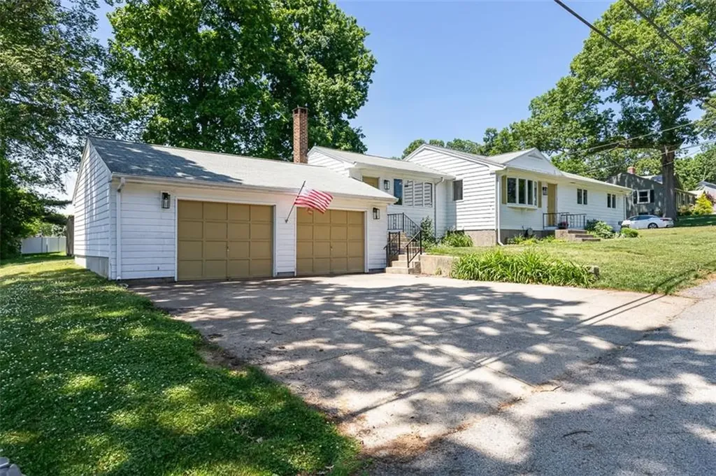 20 Terrace Avenue Cumberland RI 02864