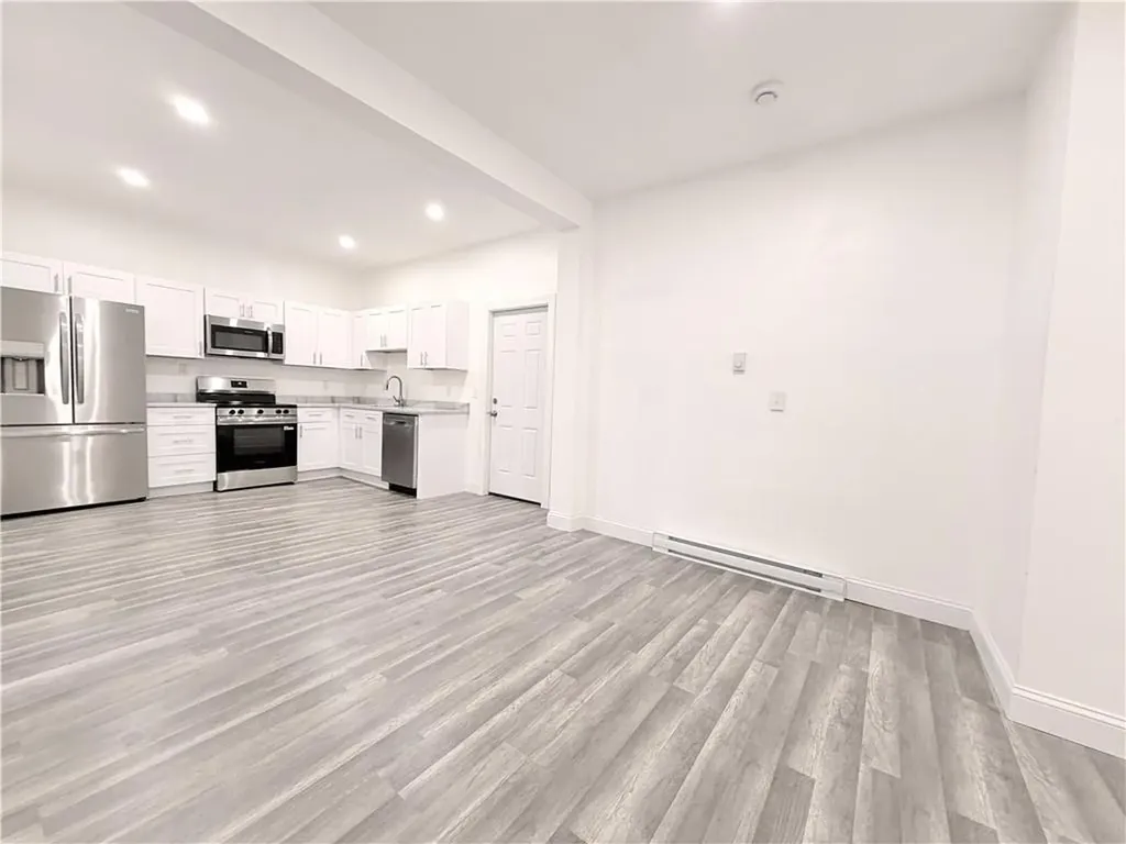 27 Greenville Avenue Johnston RI 02919