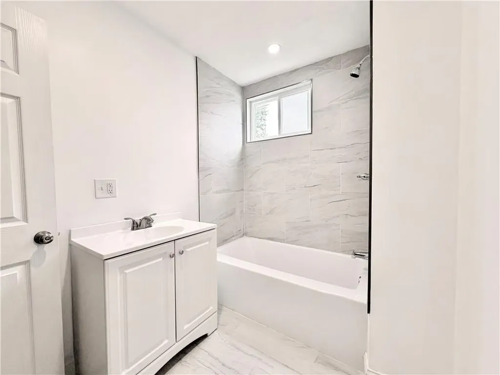 27 Greenville Avenue Johnston RI 02919