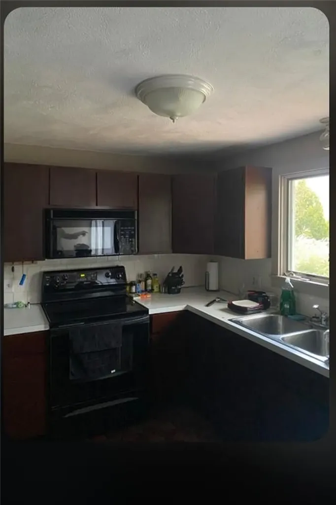 39 Juniper Drive Hopkinton RI 02804