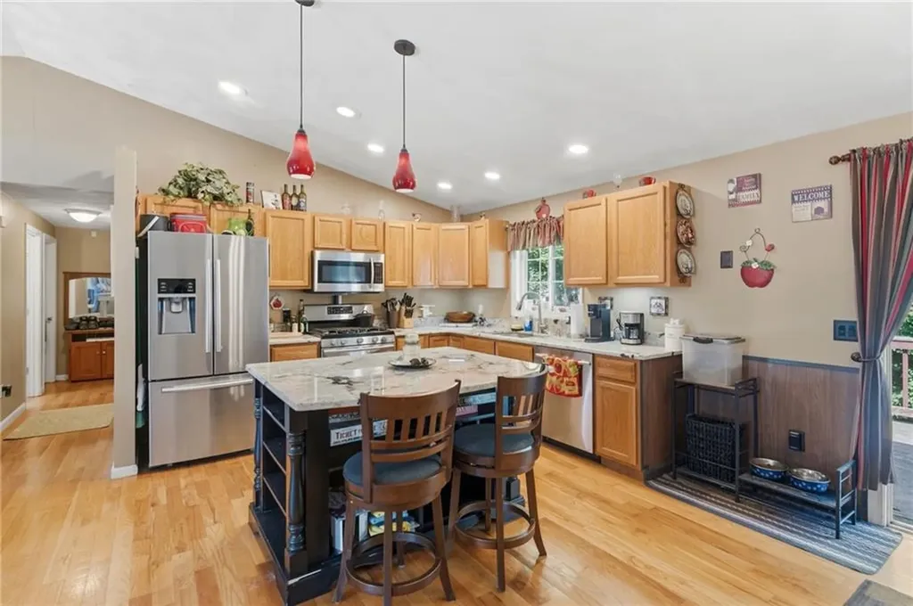 199 Winthrop Street Woonsocket RI 02895