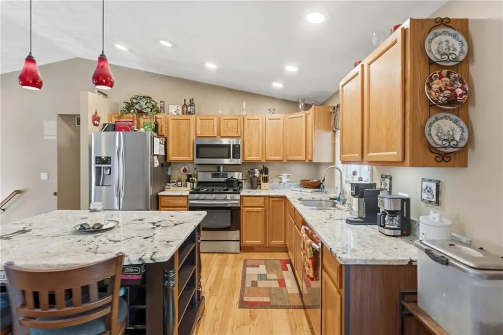 199 Winthrop Street Woonsocket RI 02895