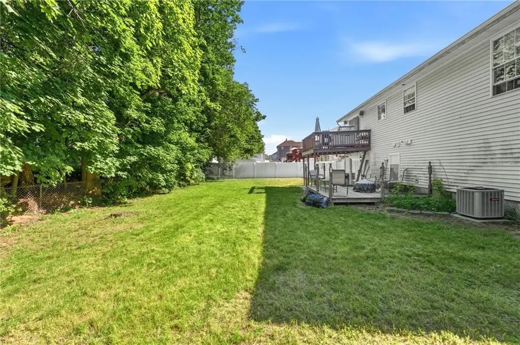 199 Winthrop Street Woonsocket RI 02895