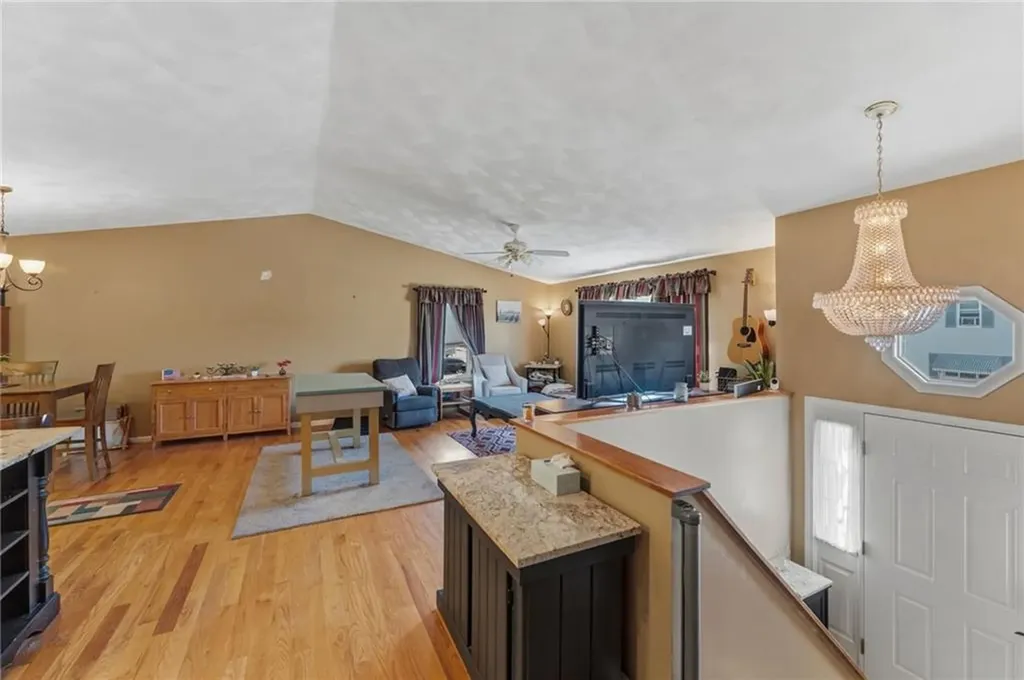 199 Winthrop Street Woonsocket RI 02895