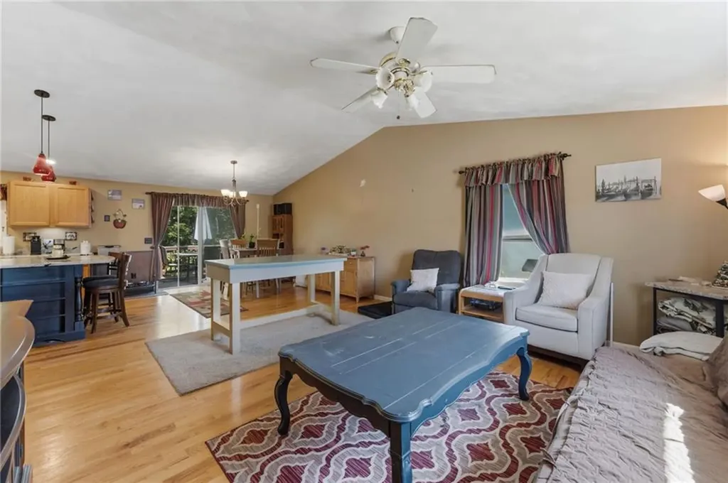 199 Winthrop Street Woonsocket RI 02895