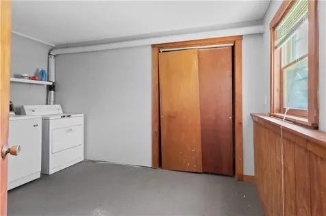 32 Prince Henry Avenue Portsmouth RI 02871