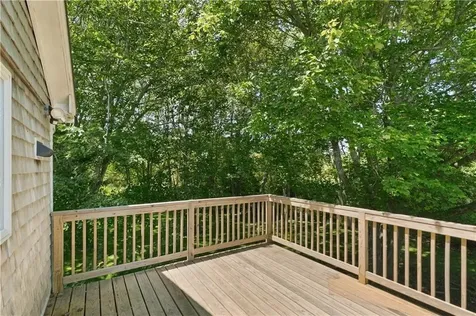 32 Prince Henry Avenue Portsmouth RI 02871