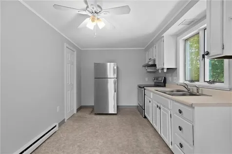 32 Prince Henry Avenue Portsmouth RI 02871