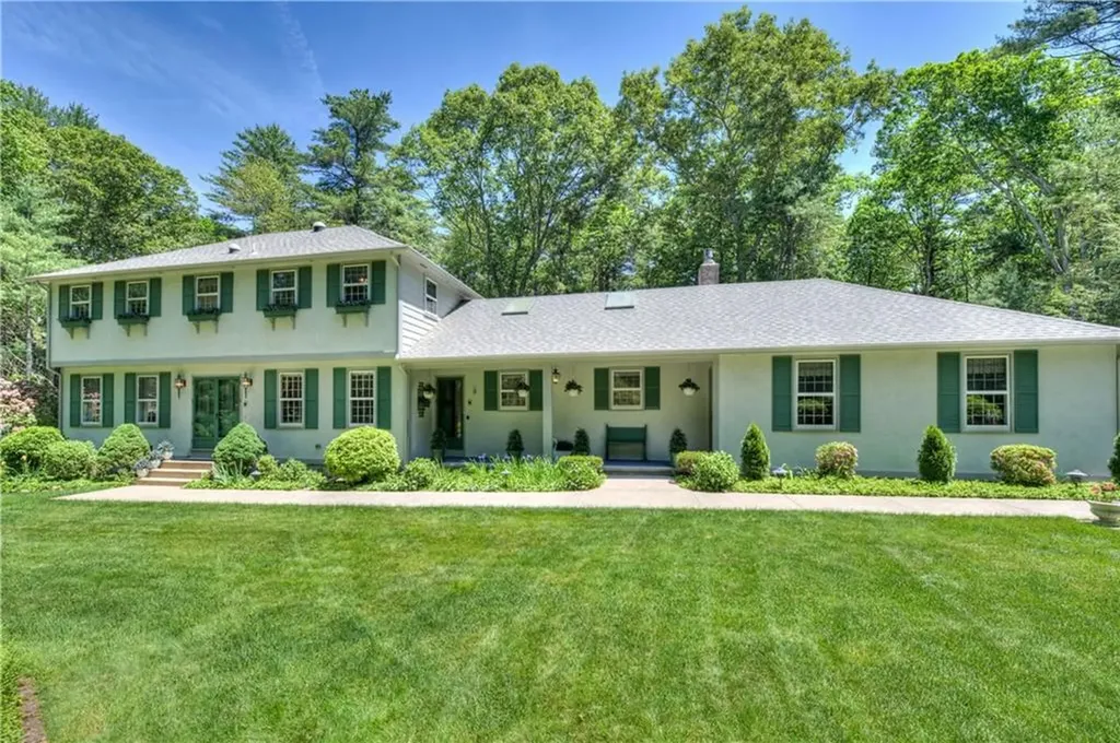 1420 Diplomat Drive East Greenwich RI 02818