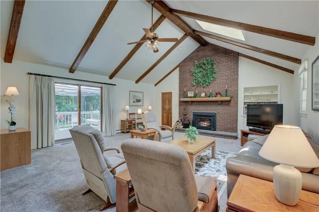 1420 Diplomat Drive East Greenwich RI 02818