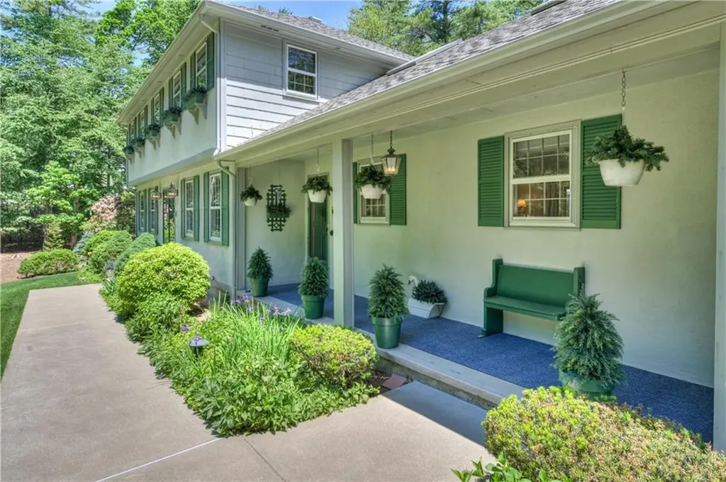 1420 Diplomat Drive East Greenwich RI 02818