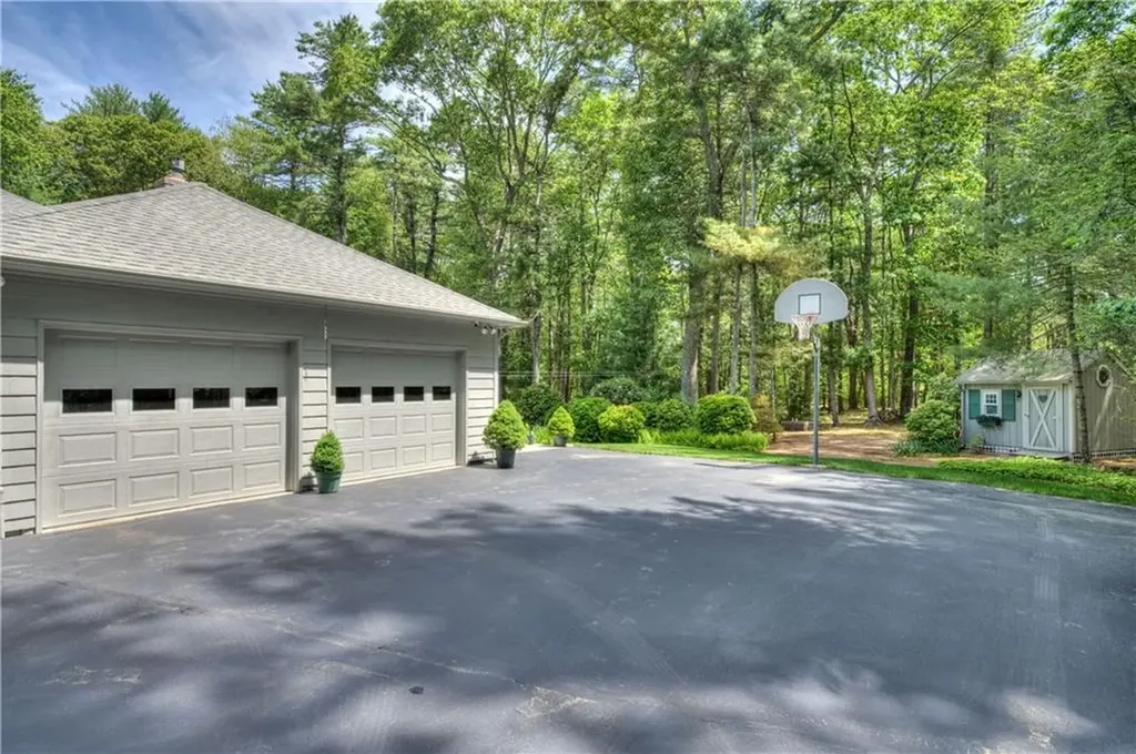 1420 Diplomat Drive East Greenwich RI 02818