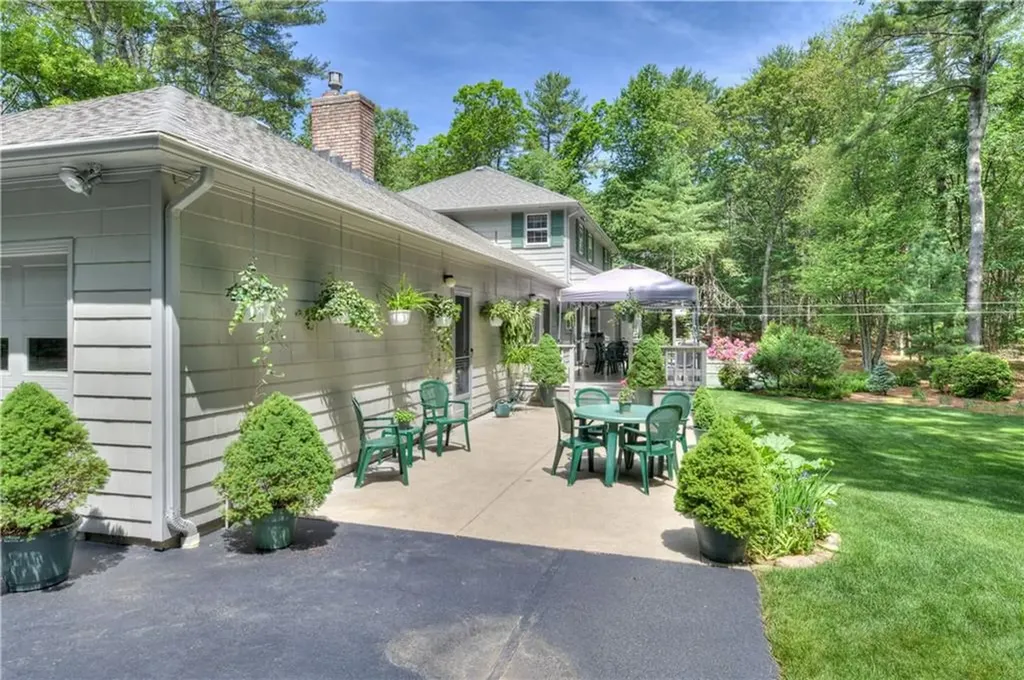 1420 Diplomat Drive East Greenwich RI 02818