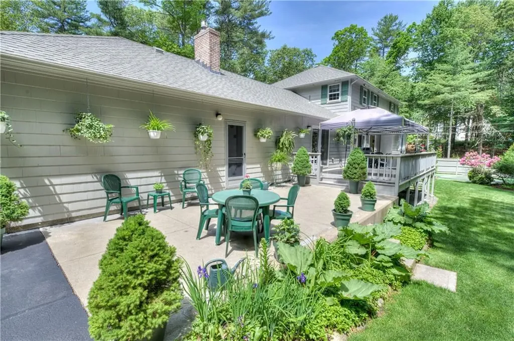 1420 Diplomat Drive East Greenwich RI 02818