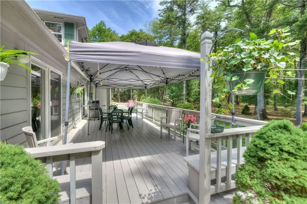 1420 Diplomat Drive East Greenwich RI 02818