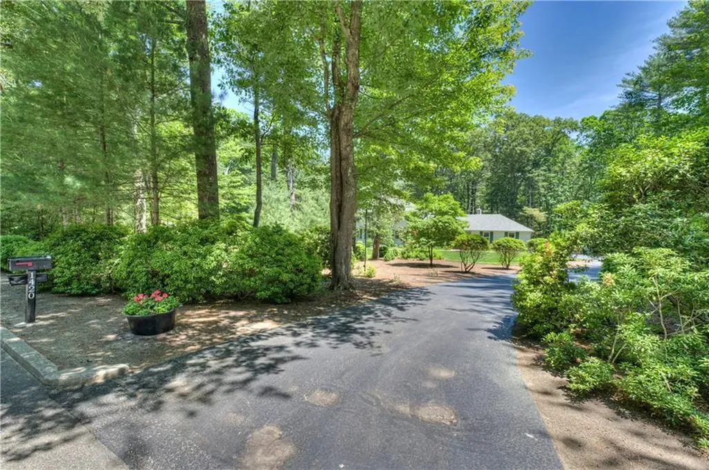 1420 Diplomat Drive East Greenwich RI 02818
