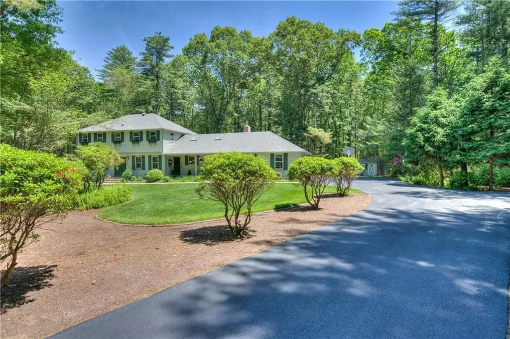 1420 Diplomat Drive East Greenwich RI 02818