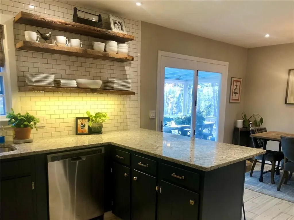 9 Hardwood Lane Westerly RI 02891