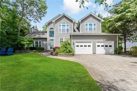 134 Wickham Road North Kingstown RI 02852