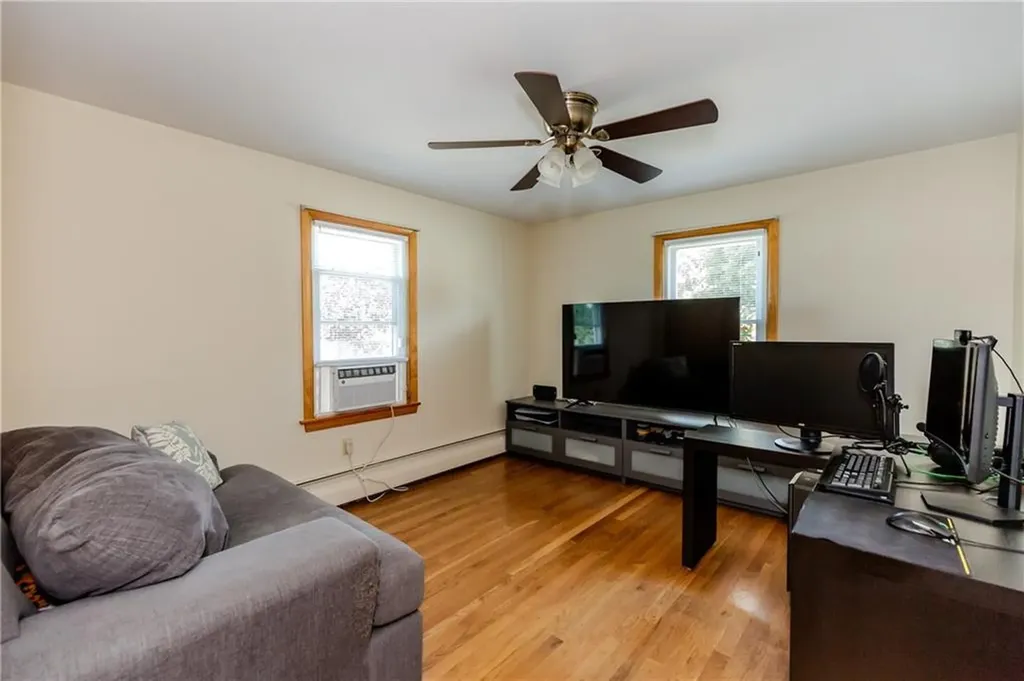 39 Fairview Avenue East Providence RI 02914