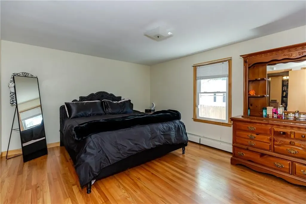 39 Fairview Avenue East Providence RI 02914