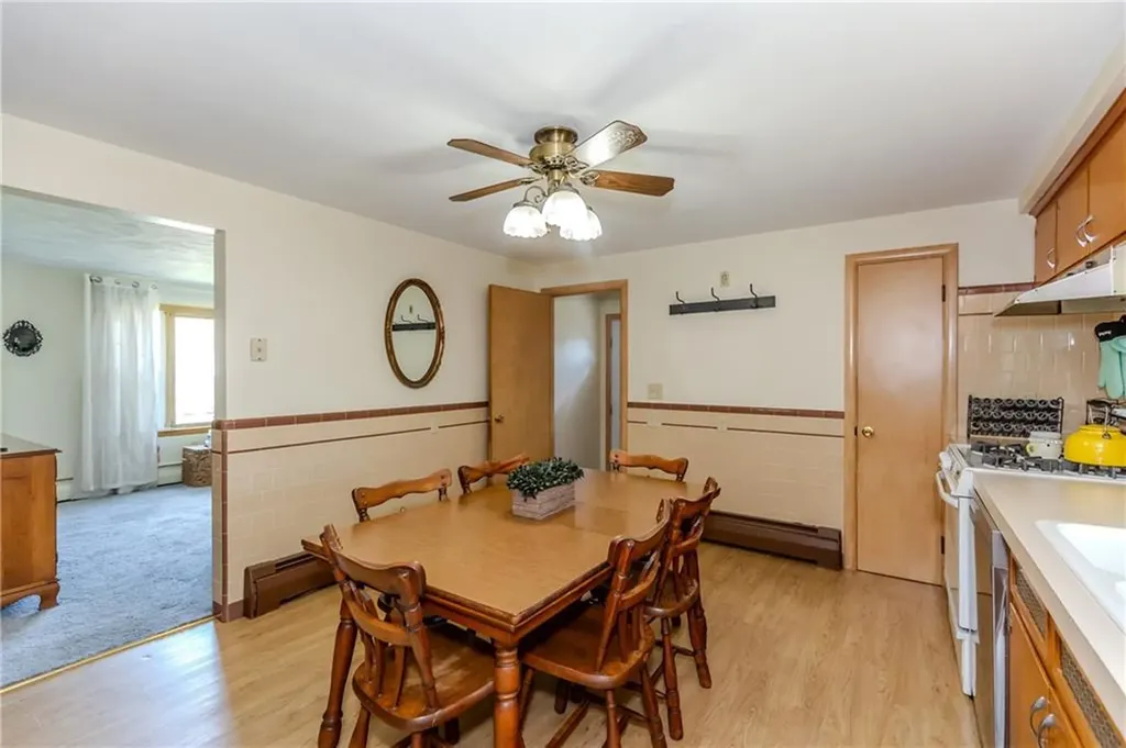 39 Fairview Avenue East Providence RI 02914