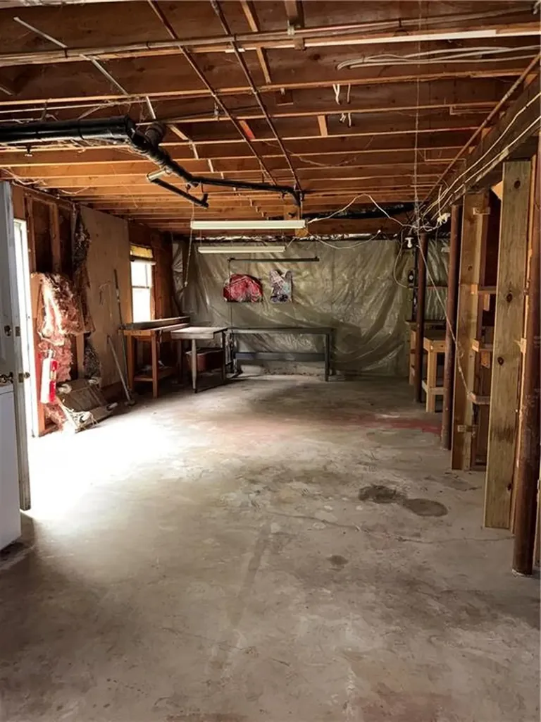 1911 South County Trail South Kingstown RI 02892