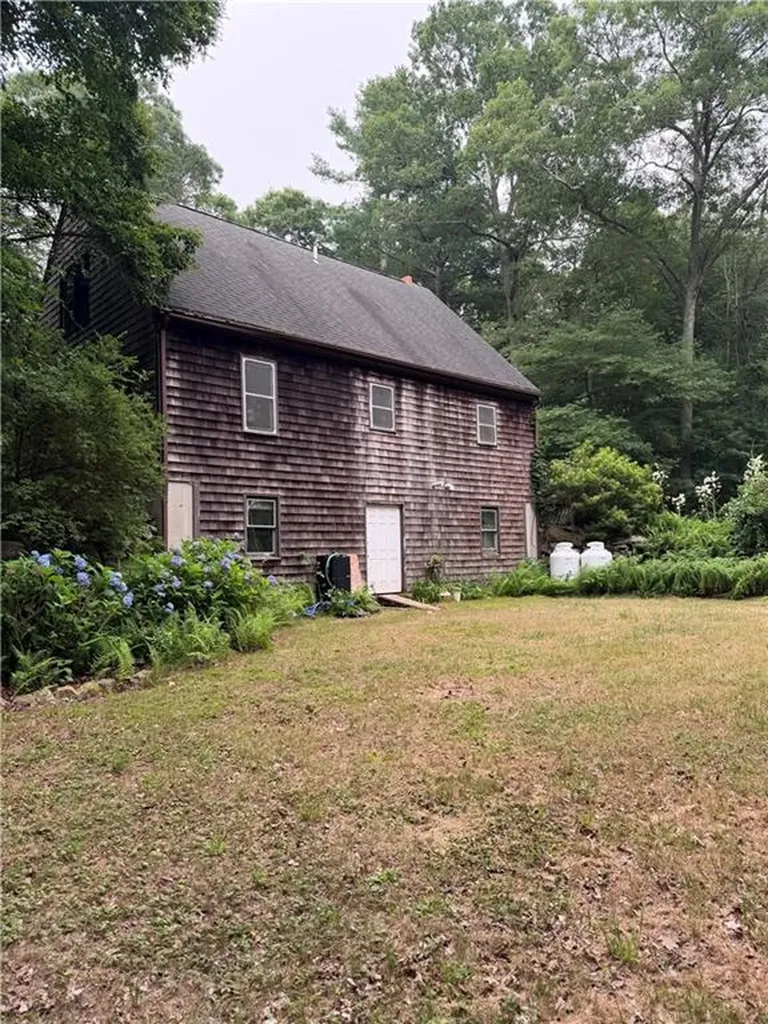 1911 South County Trail South Kingstown RI 02892