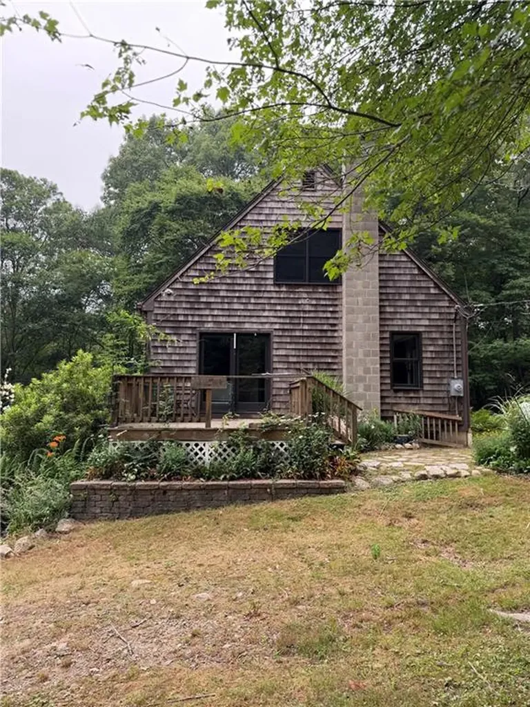 1911 South County Trail South Kingstown RI 02892