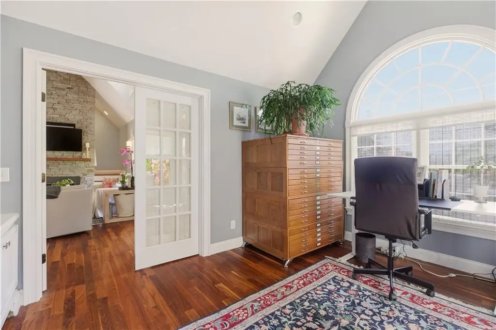 82 Clinton Avenue Jamestown RI 02835