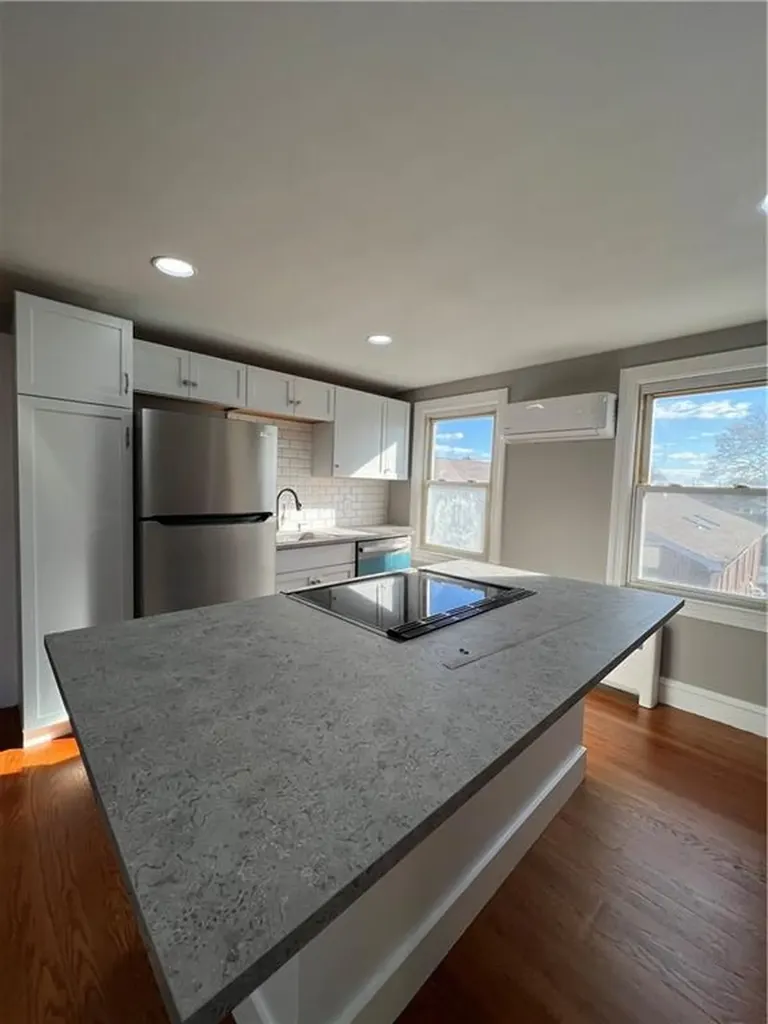 1822 Mineral Spring Avenue North Providence RI 02904