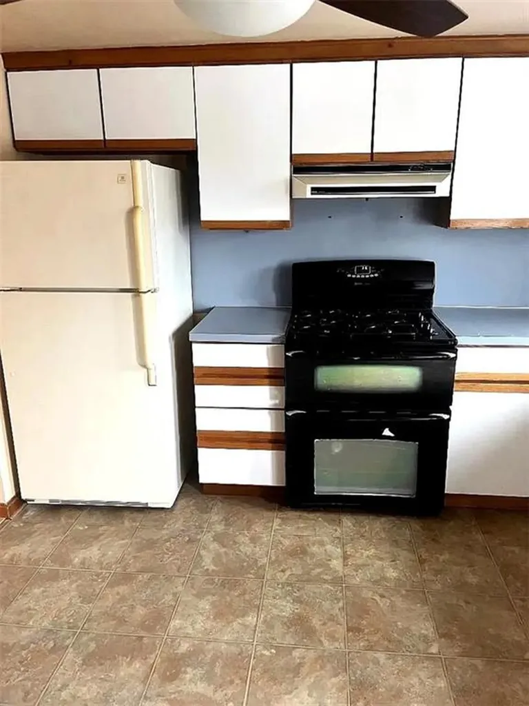 80 Ballston Avenue Pawtucket RI 02861