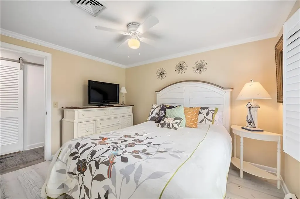 35 Willow Avenue Narragansett RI 02882