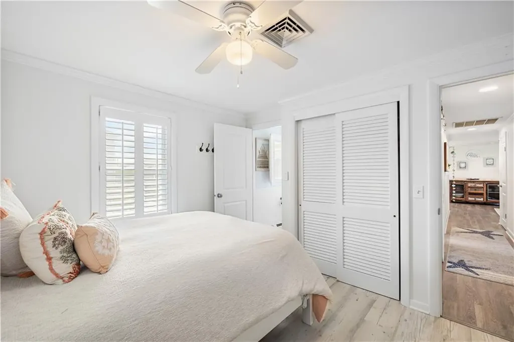 35 Willow Avenue Narragansett RI 02882