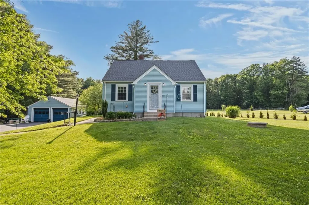 227 Angell Road Lincoln RI 02865