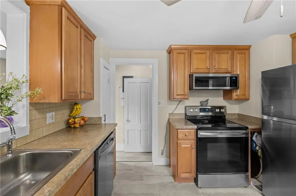 227 Angell Road Lincoln RI 02865