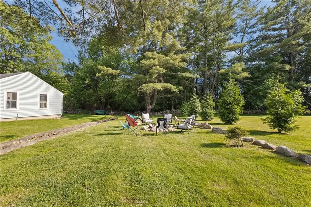 227 Angell Road Lincoln RI 02865