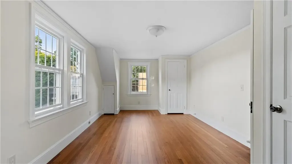 20 Bowen Street East Providence RI 02916