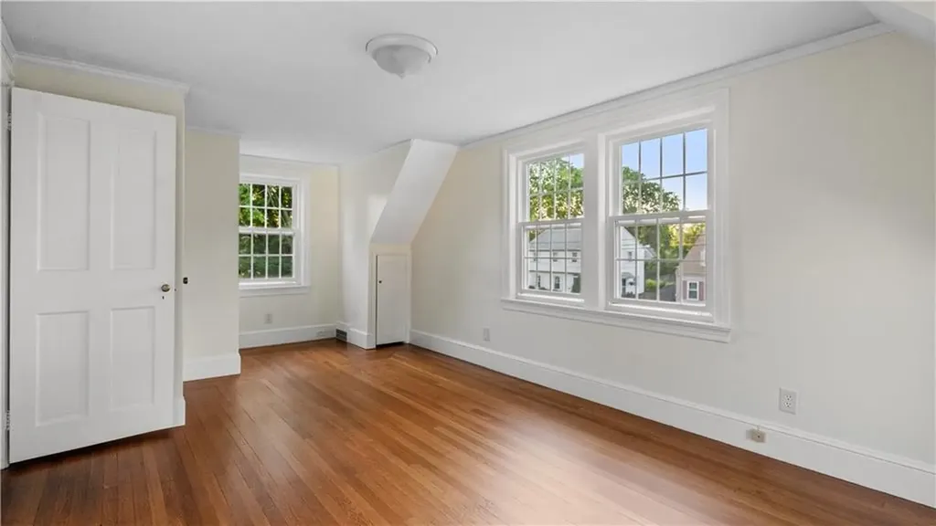 20 Bowen Street East Providence RI 02916