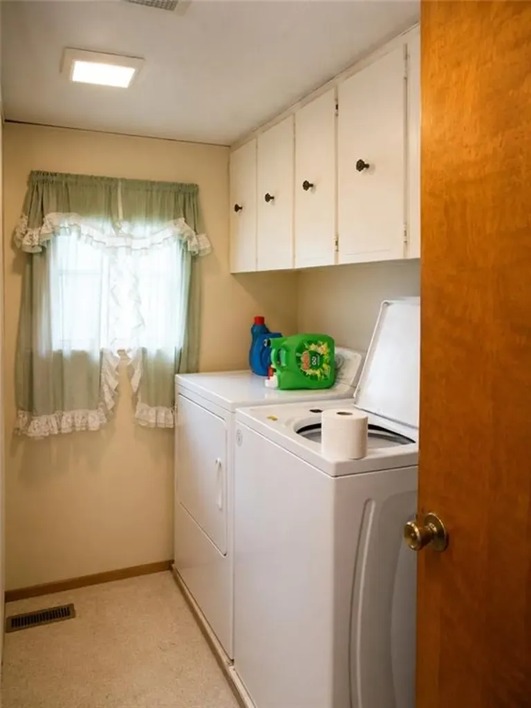 10 Woodridge Drive Burrillville RI 02839