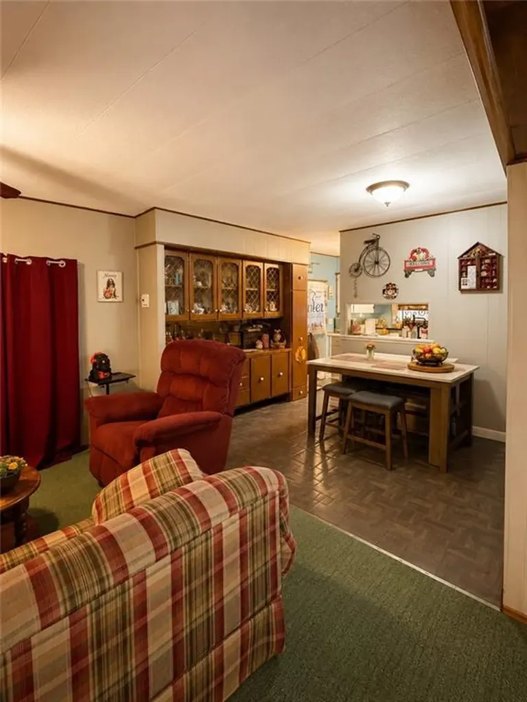 10 Woodridge Drive Burrillville RI 02839