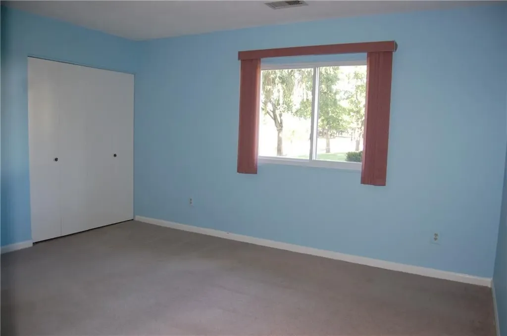 571 Pocasset Court Warwick RI 02886