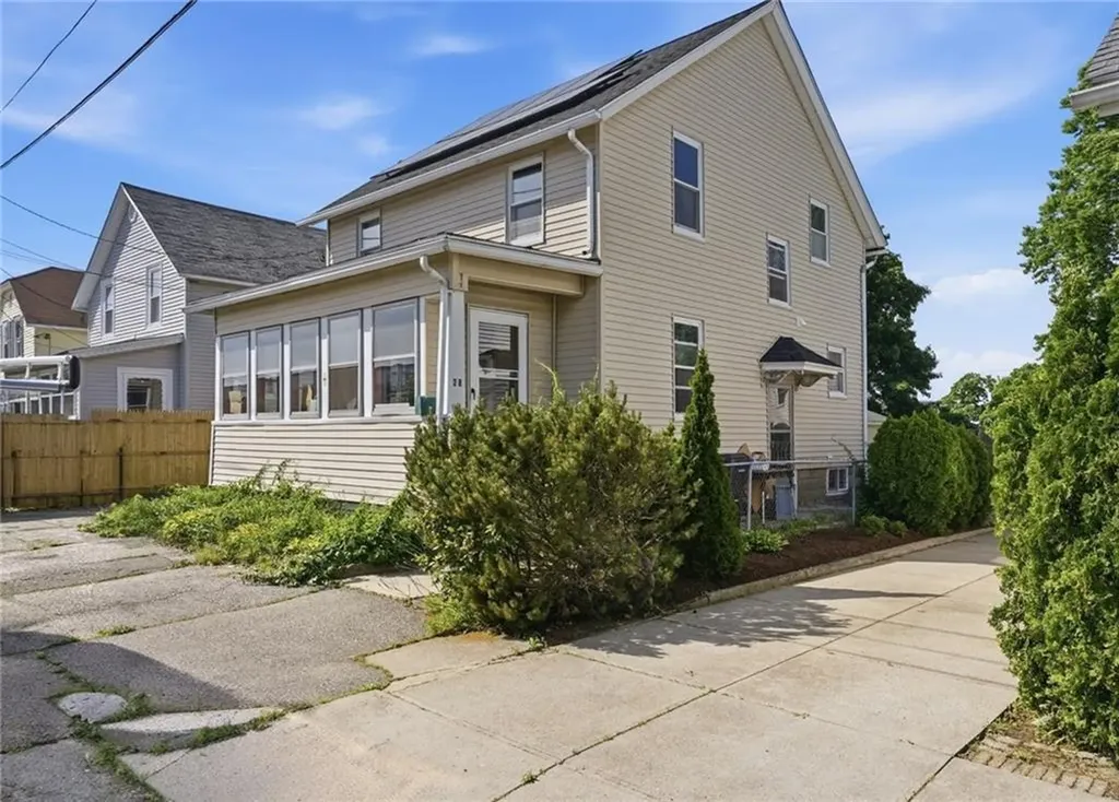 28 Orlo Avenue East Providence RI 02914